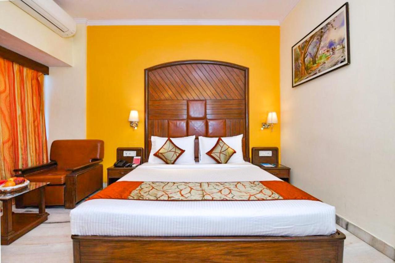 The Beaufort Inn New Delhi Exterior photo
